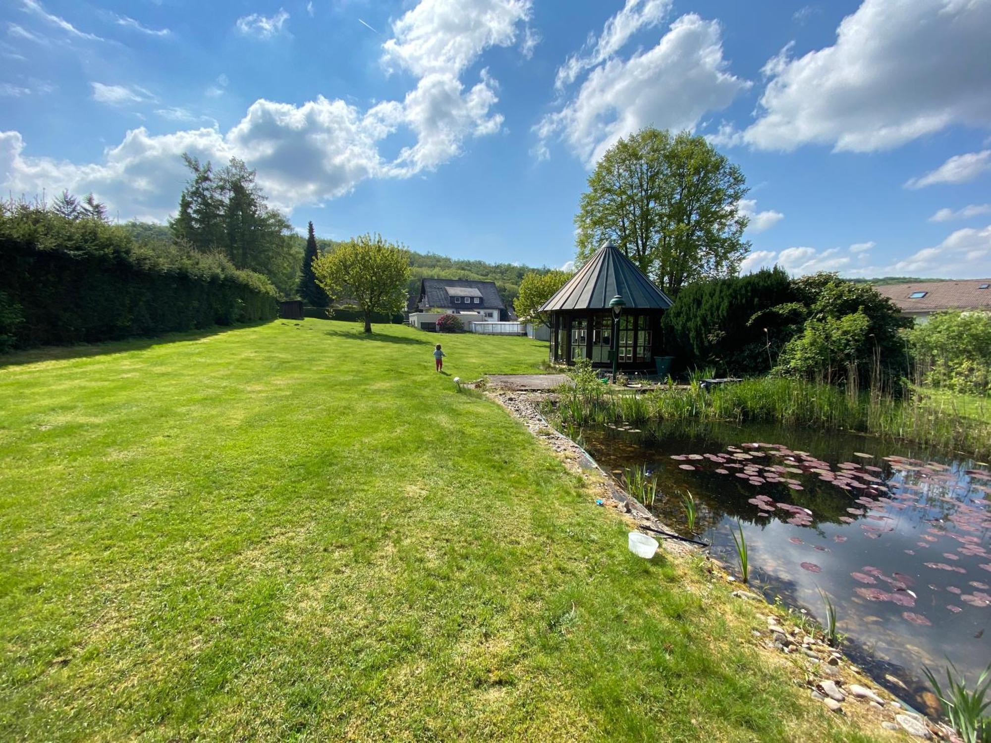 Moderne, Herzliche Und Grosse Ferienwohnung Mitten Im Naturpark Grebenhain Exterior foto